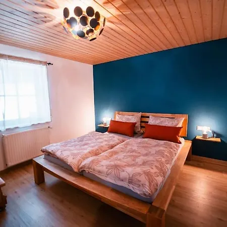 Albpanorama Mit Infrarotsauna Und Gartenblick * Hohenstein